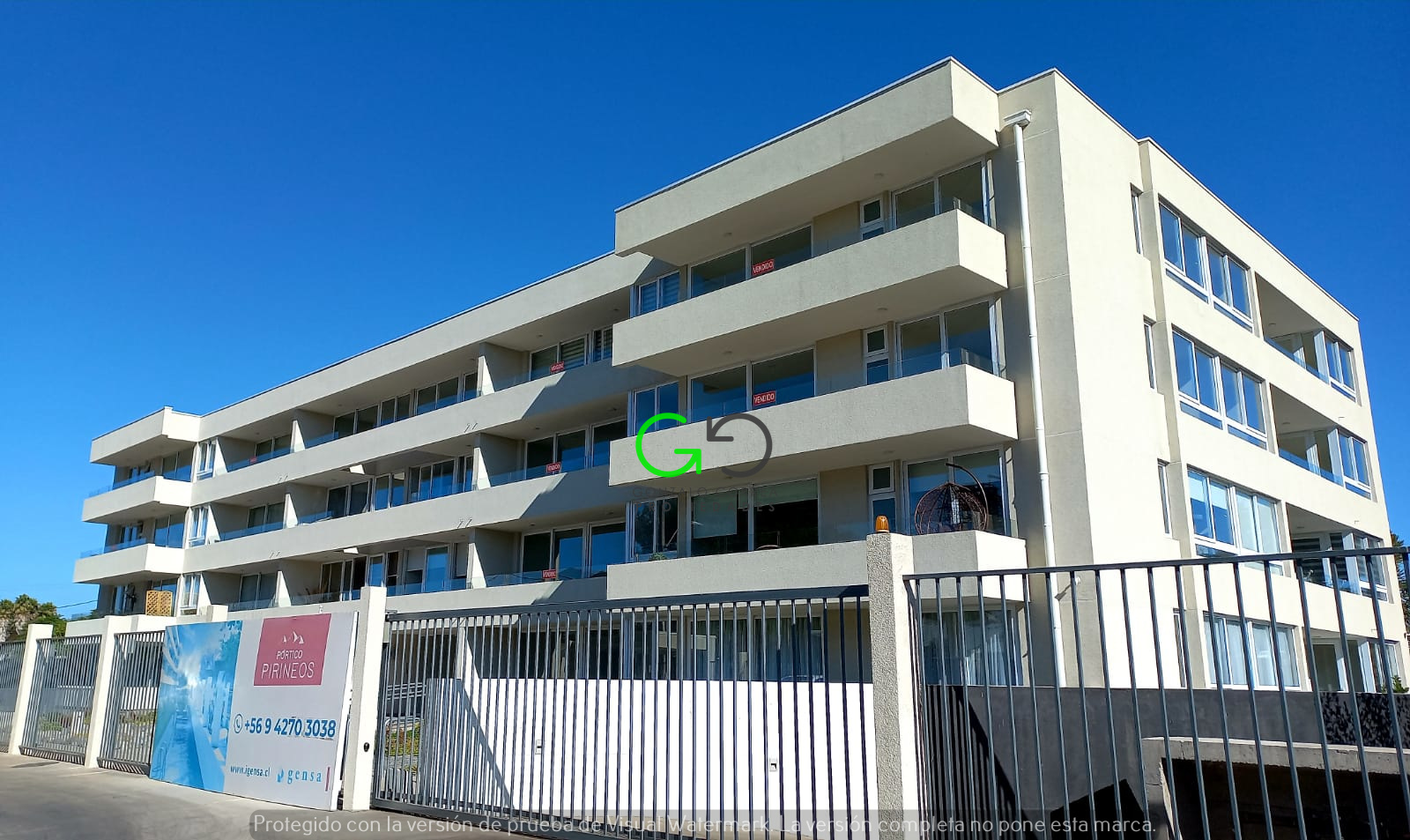 Edificio Portico Pirineos