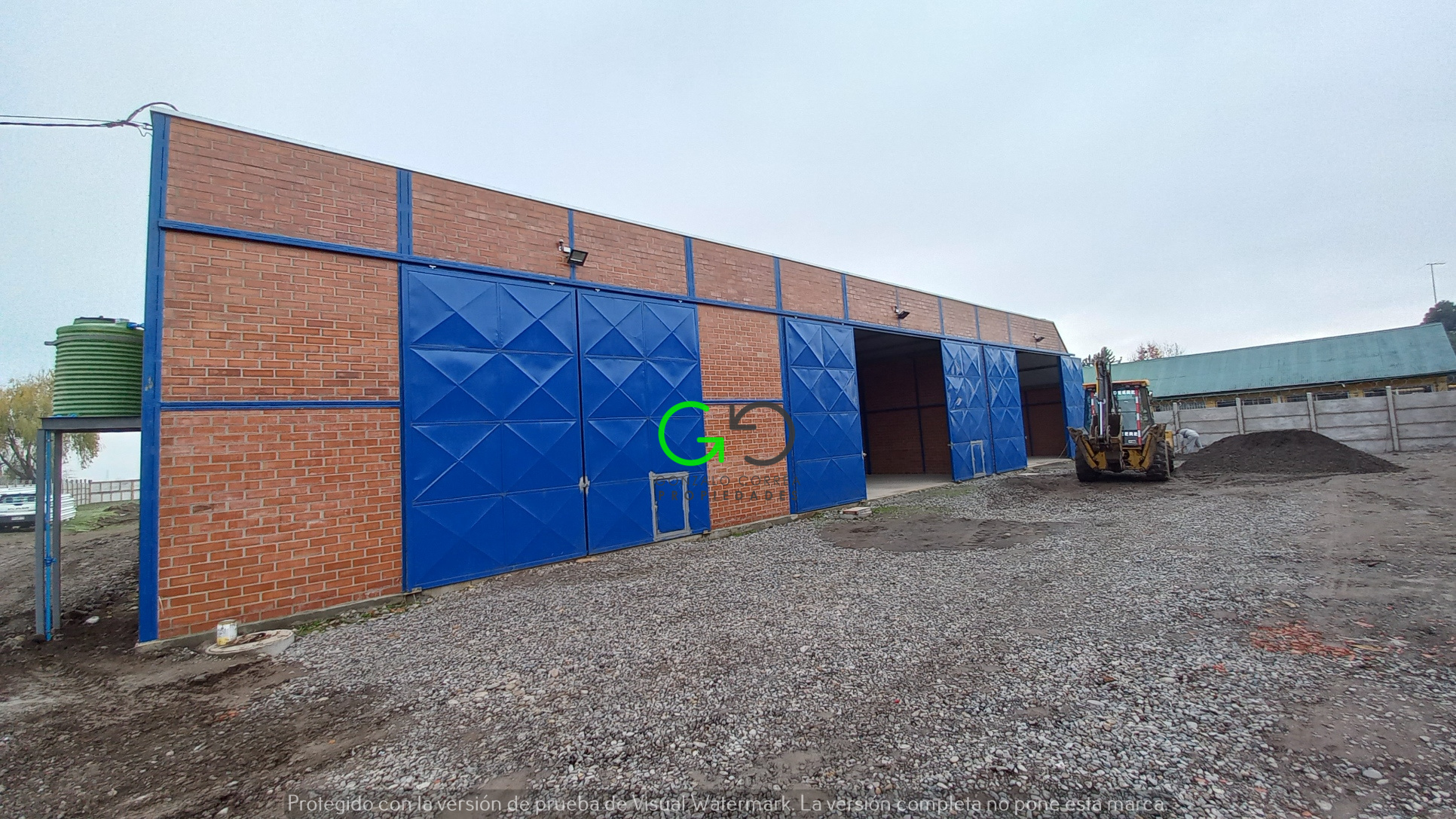 Bodegas 200 m2
